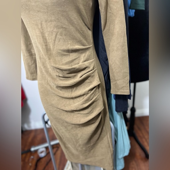 OGL Eco-Mousse® Side Ruched Shelf-Bra Dress - Picture 5 of 6